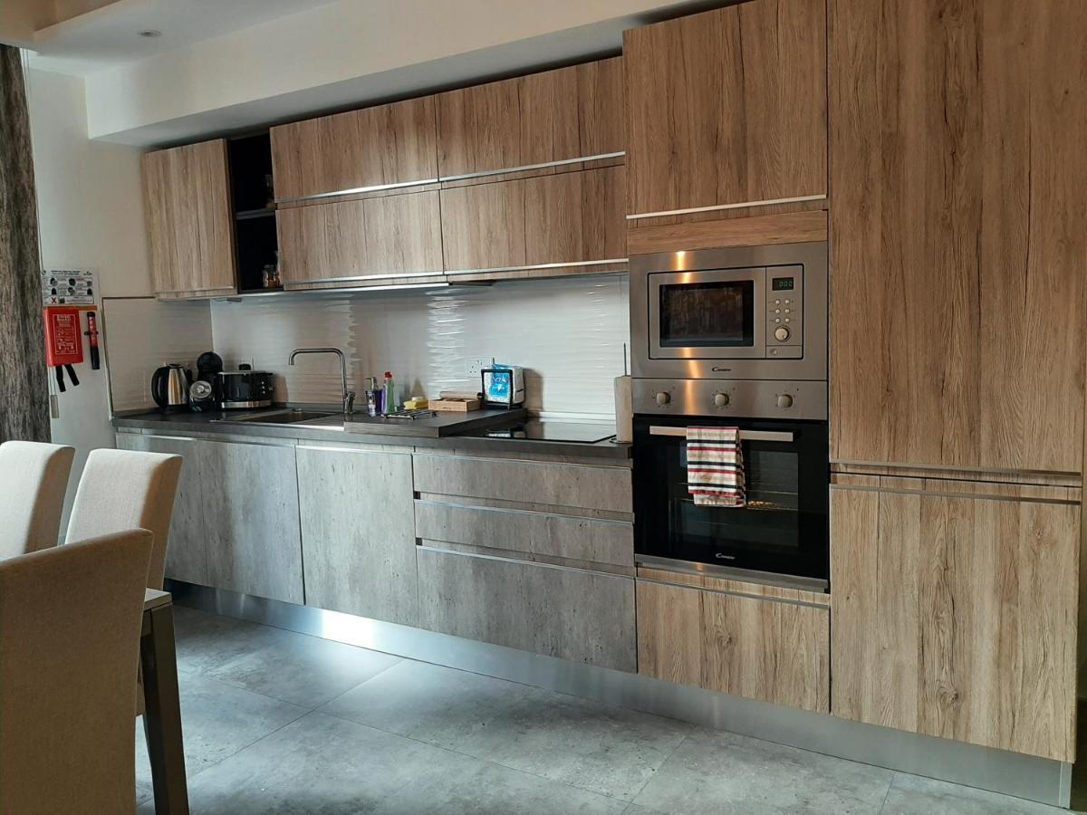 Qliving Central New Apartments Gzira Sliema Promenade Exterior foto
